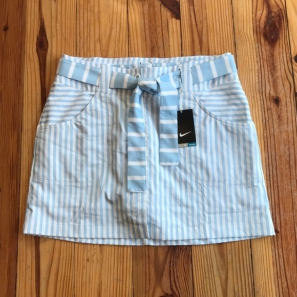 Nike Pants - NWT Nike Golf Blue and White Stripe Skort Skirt 10